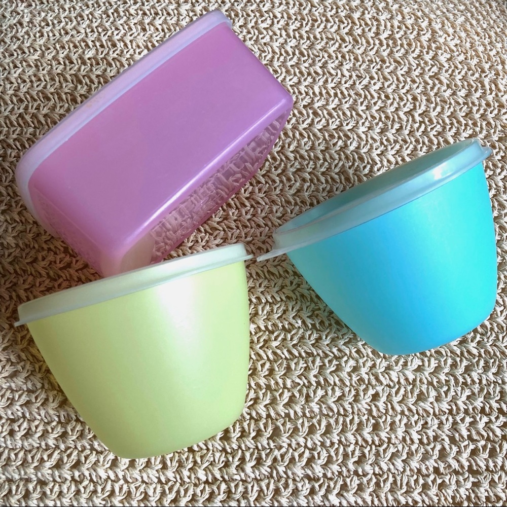 VTG Pastel Tupperware